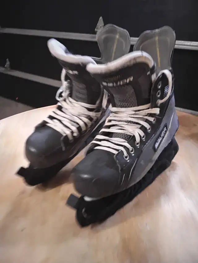 Bauer skates in Skates & Blades in North Bay - Image 2