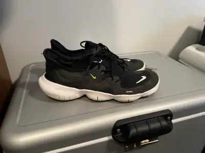Nike Free Size 9, View more