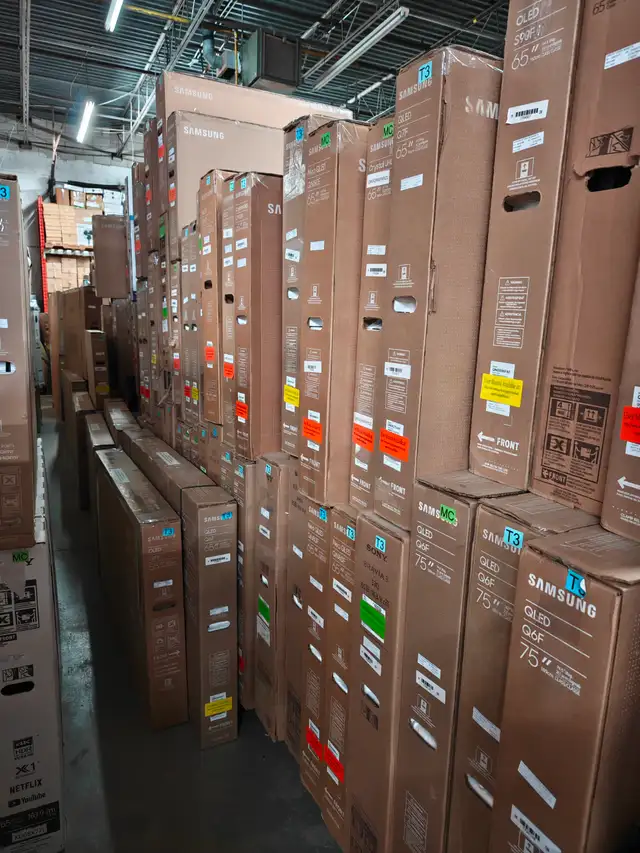 NO TAX CLEARANCE SALE ON SAMSUNG 55" LED 4K SMART TV (UN55U7900) in General Electronics in City of Toronto - Image 4
