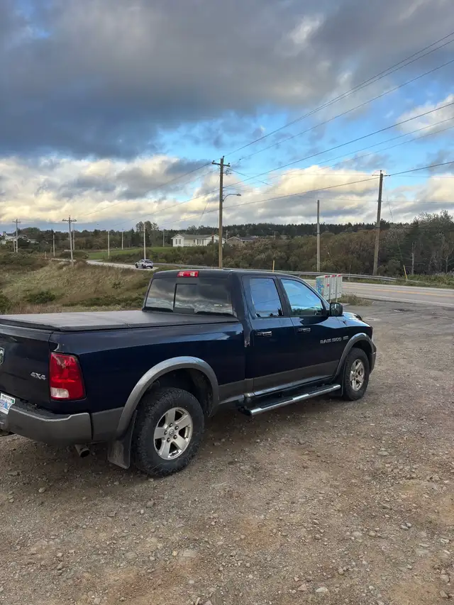 2012 Ram 1500 in Cars & Trucks in Cape Breton - Image 4