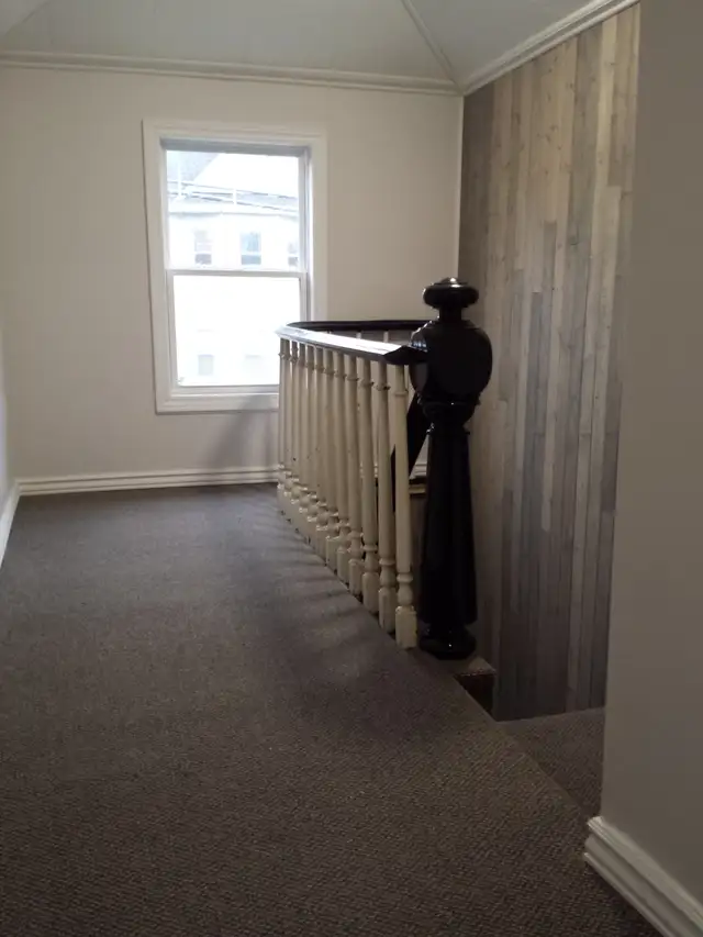Spacious 2 BR (+ den) unit, prime downtown Truro location in Long Term Rentals in Truro - Image 12