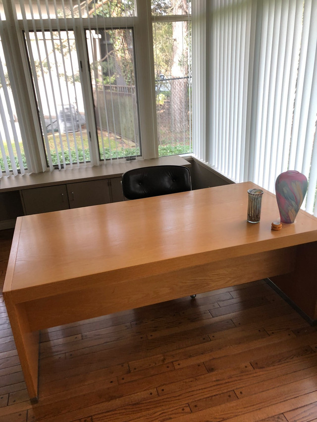 Office furniture desk and, 2 cabinets | Desks | Hamilton | Kijiji