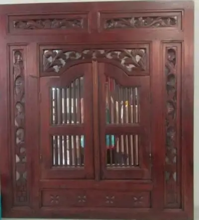Magnifique miroir mural sculpté d’Indonésie, View more