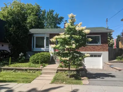 Maison à louer Au coeur de Laval-des-Rapides, maison unifamiliale à louer. EMPLACEMENT IDEAL POUR CO...