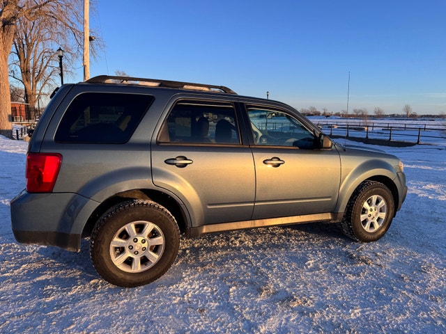 Mazda Tribute 2011 - 6 cylindres — photo 2