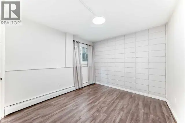 2 bed 1 bath apartment for sale lowest in the area!63611989840003123