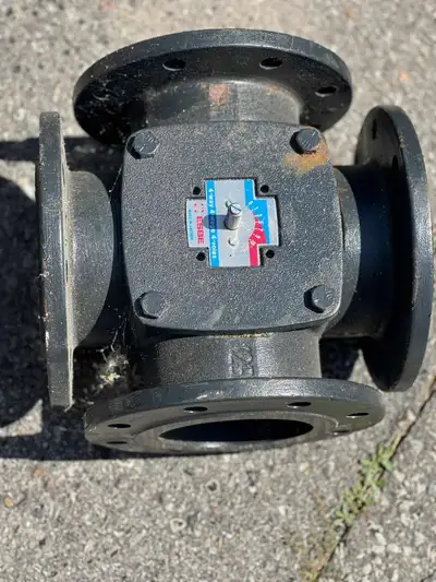 ESBE 4 WAY MIXING VALVE Model #: DN 125 PN6 CAST IRON 4 7/8", View more