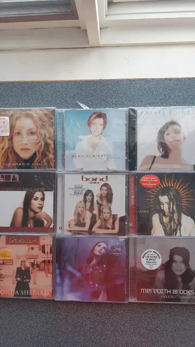 9 Cd de musique Artistes féminines Anglophones, View more
