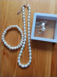 Hand Made Freshwater pearls jewelry set for sale