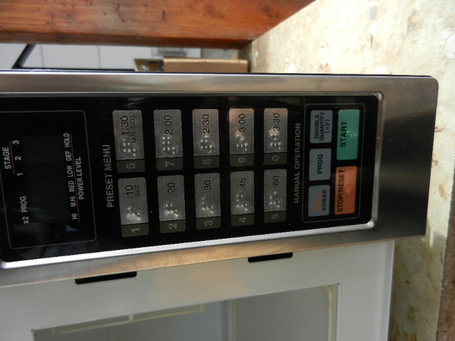 Panasonic commercial microwave in Microwaves & Cookers in Prince Albert - Image 4