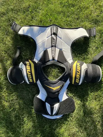 Bauer supreme junior medium shoulder pads, View more