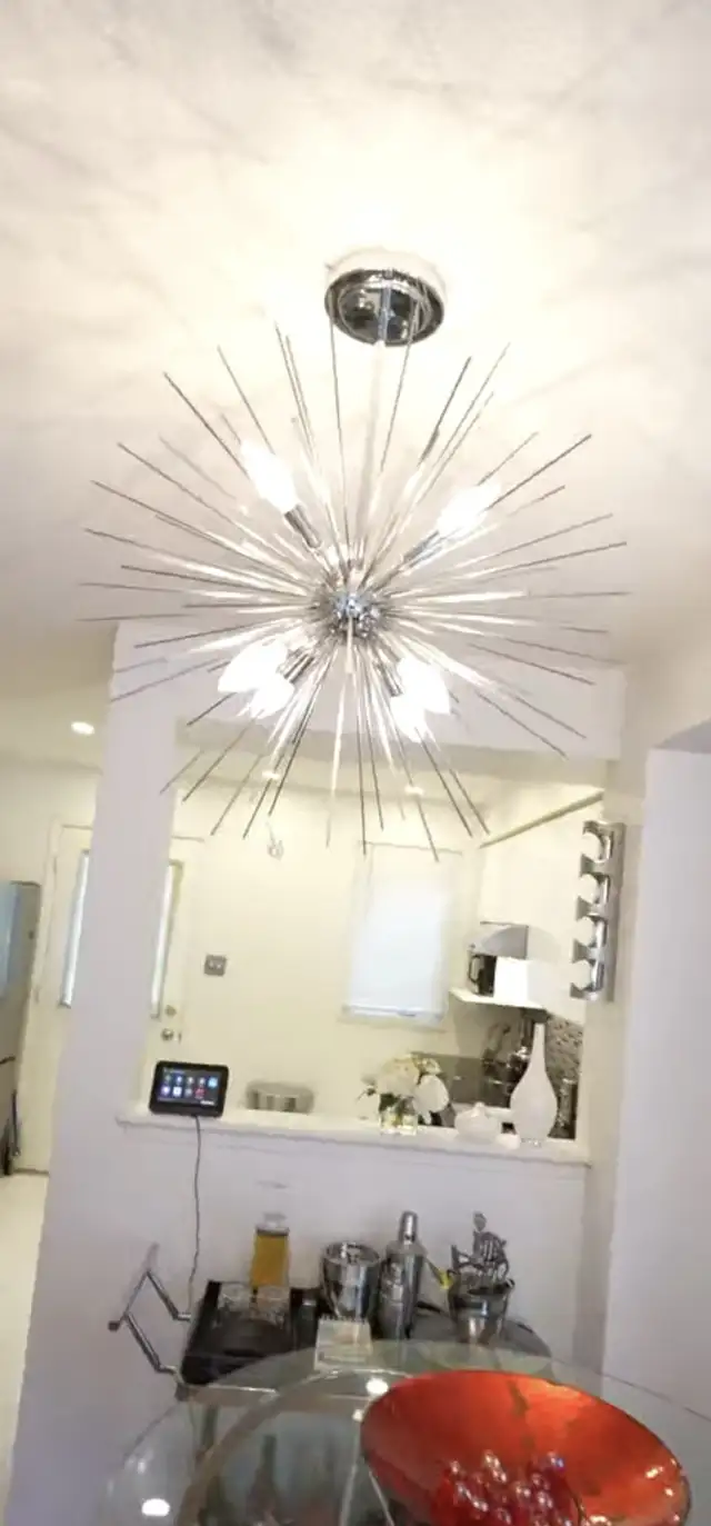 chandelier modern  in Indoor Lighting & Fans in Kawartha Lakes - Image 2