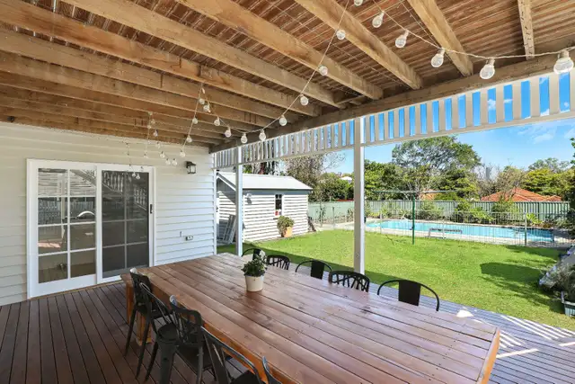 HANDYMAN • RENOVATION / HANDYMAN • RENOVATION
