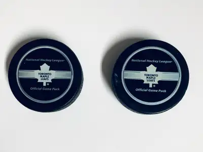 Toronto Maple Leafs Pucks (2 pucks), View more