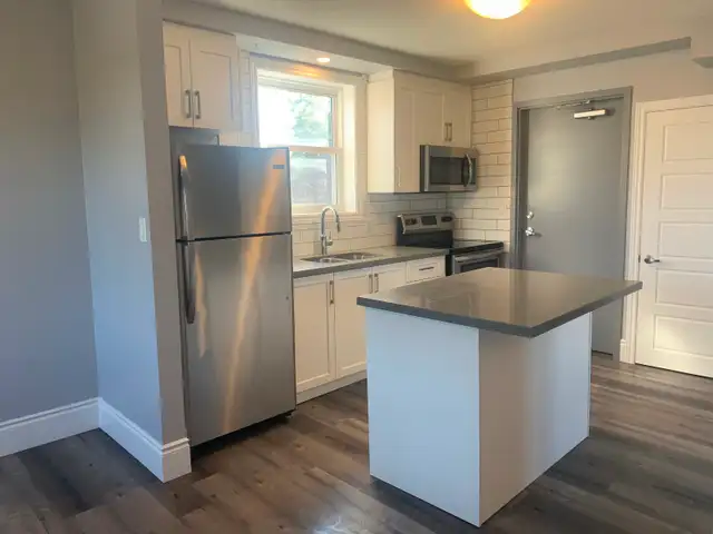 GORGEOUS 2 BEDROOM- ALL INCLUSIVE in Long Term Rentals in Kitchener / Waterloo - Image 4