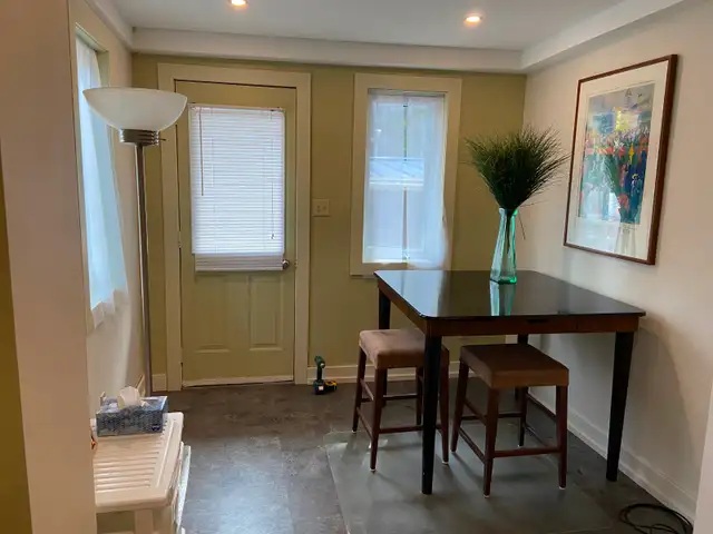 2bedroom fully furnished in prime Leslieville. in Short Term Rentals in City of Toronto - Image 8