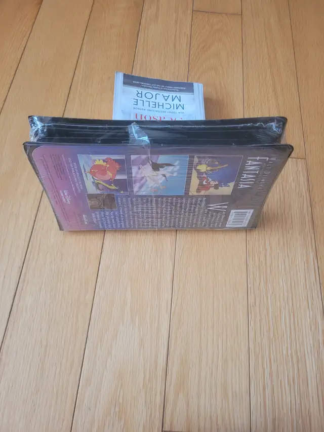 New and sealed Disney Fantasia VHS in Arts & Collectibles in Ottawa - Image 6