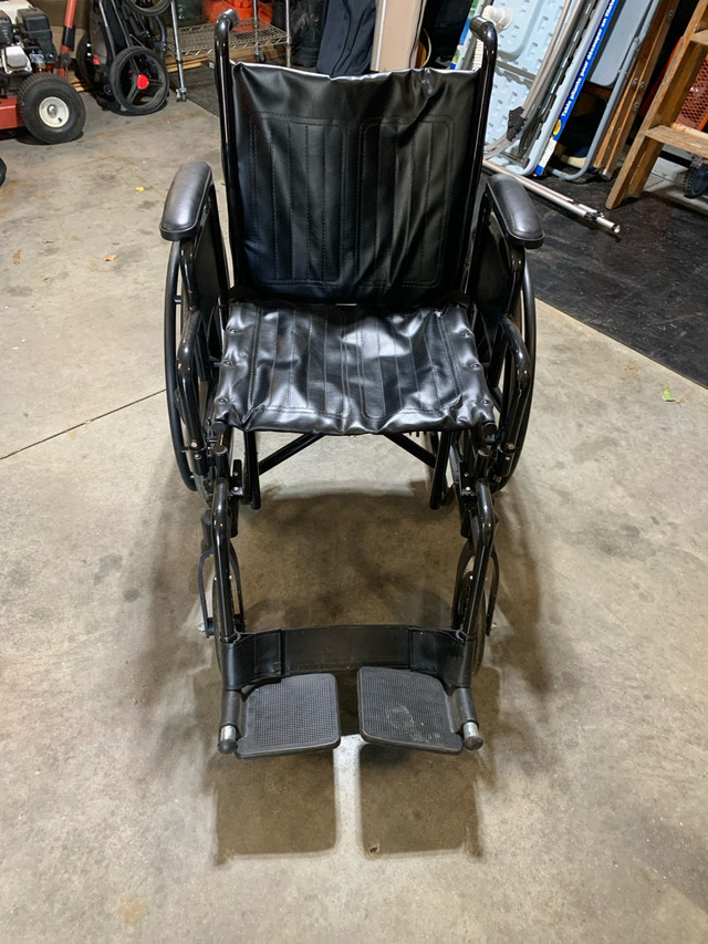 wheelchair  in Health & Special Needs in Moose Jaw - Image 3