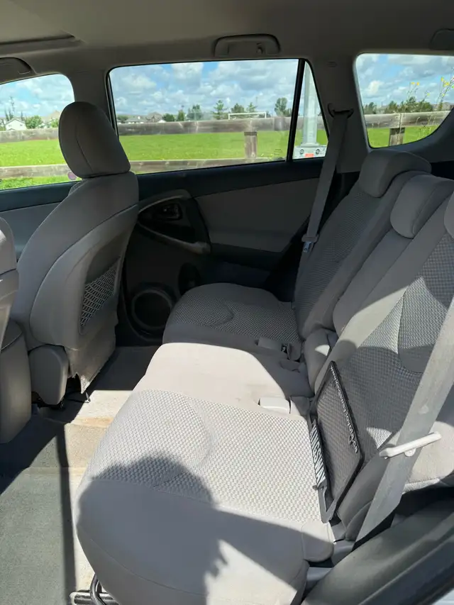 2011 toyta rav4552945033549588489