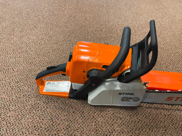 Stihl MS250 Chainsaw with 16" Bar – LIKE NEW in Outdoor Tools & Storage in Oakville / Halton Region - Image 4