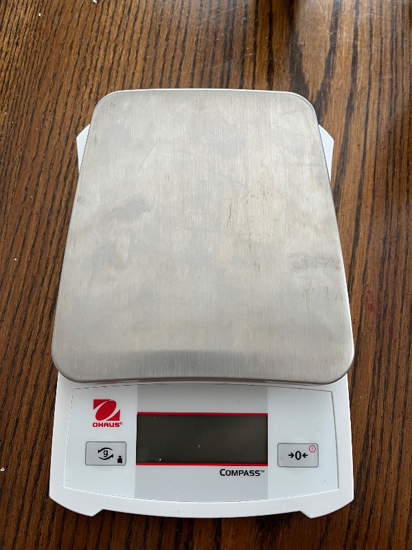 Ohaus Compas CX Scale - 5200g X 1g in Other in Hamilton