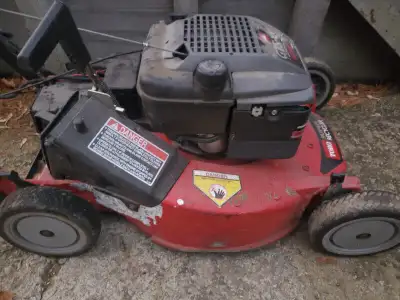 For sale a Toro GTS-XL 6.0 HP, Personal Pace, Super Recycler, Lawnmower Mower with bag. Personal Pac...