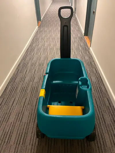 STEP 2 ALL AROUND WAGON, Ages 1-1/2+ yrs, View more