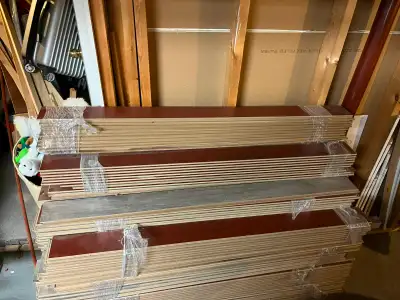 280 sq ft of Laminate Flooring - Grey - 240 pieces - 4' x 3.5", View more