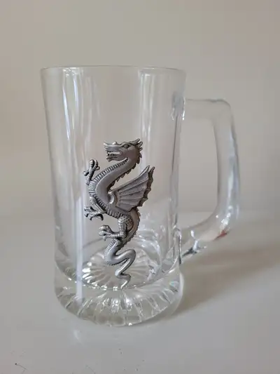 Chope de bière avec dragon en étain Beer stein mug dragon, View more