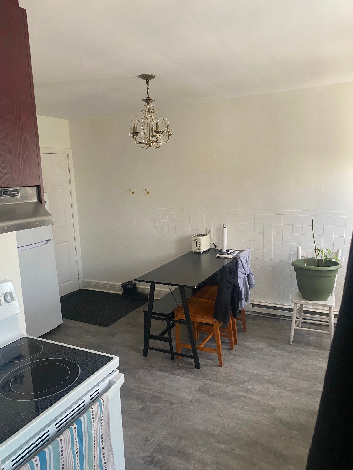 Charmant appartement 3 1/2 a Pointe aux Trembles — photo 2