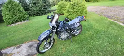 Suzuki DR650 2001 15000km Conditions A1 prêt à rouler, pneus agressif, changements d'huile fait,chaî...