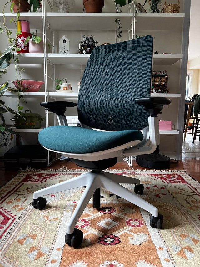 Steelcase series 2 ergonomic office chair in Chairs & Recliners in Mississauga / Peel Region