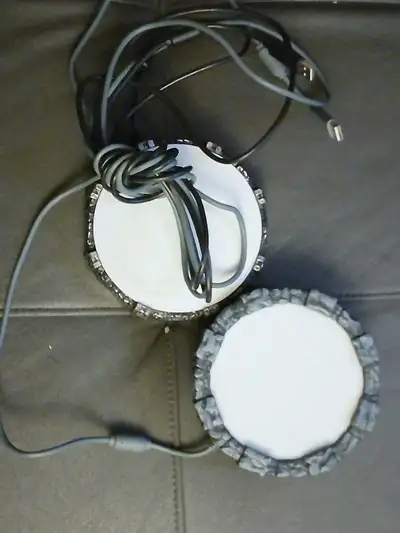 Get ready to expand your Skylanders adventure with this portal for the Xbox 360! This is the portal...