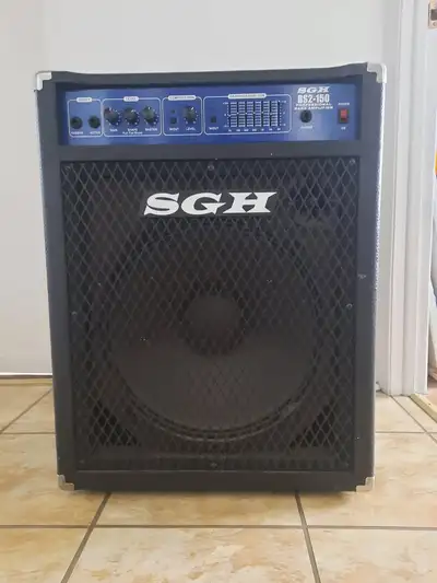 Amplificateur de guitare basse 150 W, View more