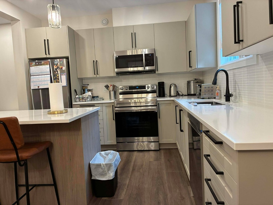 Bright & Quiet Main Floor Unit in Recently Built Triplex 2