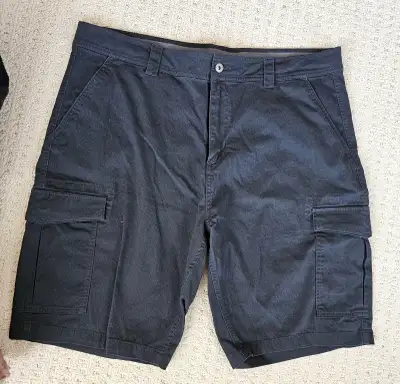 Men's Cargo Shorts (Costco - BC Clothing) Size 40 - Brand New, View more