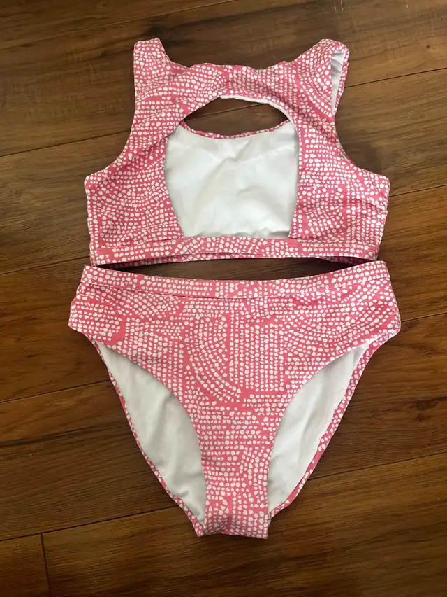Lot vêtements pour fille in Kids & Youth in Longueuil / South Shore - Image 7