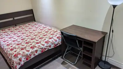 Full furnished room at Poplar Road (Two girls to share the room)