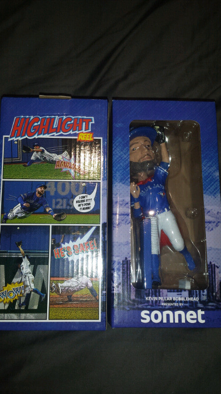 Kevin Pillar bobble head bobblehead blue jays in Arts & Collectibles in City of Toronto - Image 3