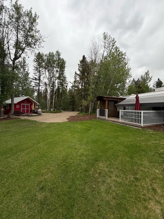 Buck lake lot For Sale in Land for Sale in Edmonton - Image 14