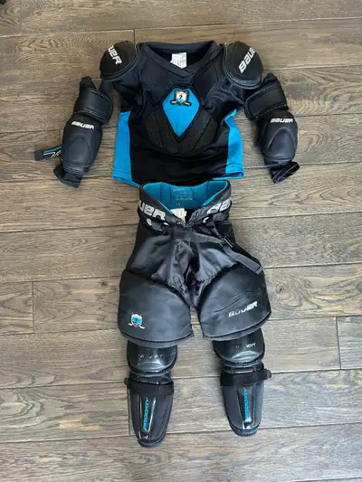 Bauer Prodigy Youth size small - hockey pants & shoulder pads , View more