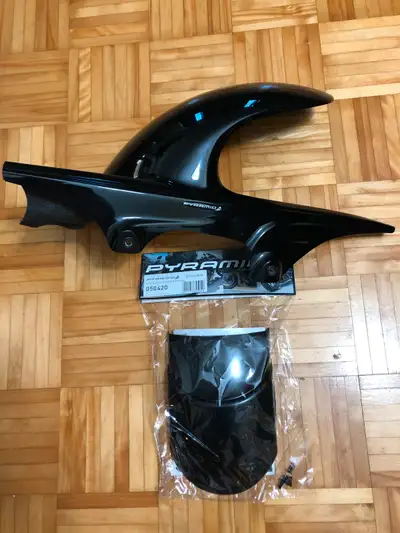 Rear Hugger and Front Fender extender Used for only couple km, still like new Selling as set Hugger:...