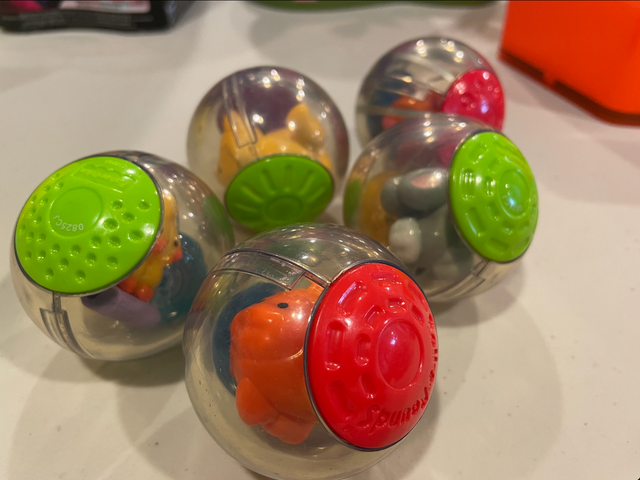 6 Baby Toy Balls in Toys in Edmonton - Image 3