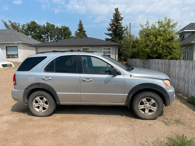 2006 Kia Sorento in Cars & Trucks in Medicine Hat - Image 2