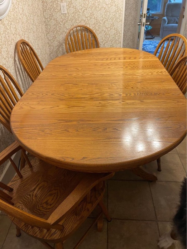 Solid Oak Dining table with 8 chairs Dining Tables & Sets Chatham