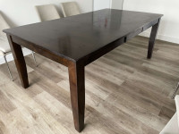 Dining Table for 6 Seats (Extendable to seat 8)