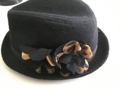 Cool black fedora hat for women - Size M/L - Gently used, View more