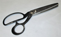 Vintage Canary Japanese Scissors w Saw Tooth Good Work Condition