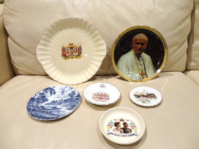 6 Vintage Saucers & Plates -The Queen, The Pope, Diana, Misc in Arts & Collectibles in Kitchener / Waterloo