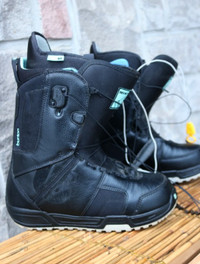 Burton snowboard boots women’s size 9 or US 7 EU 41 or 26 cm mod